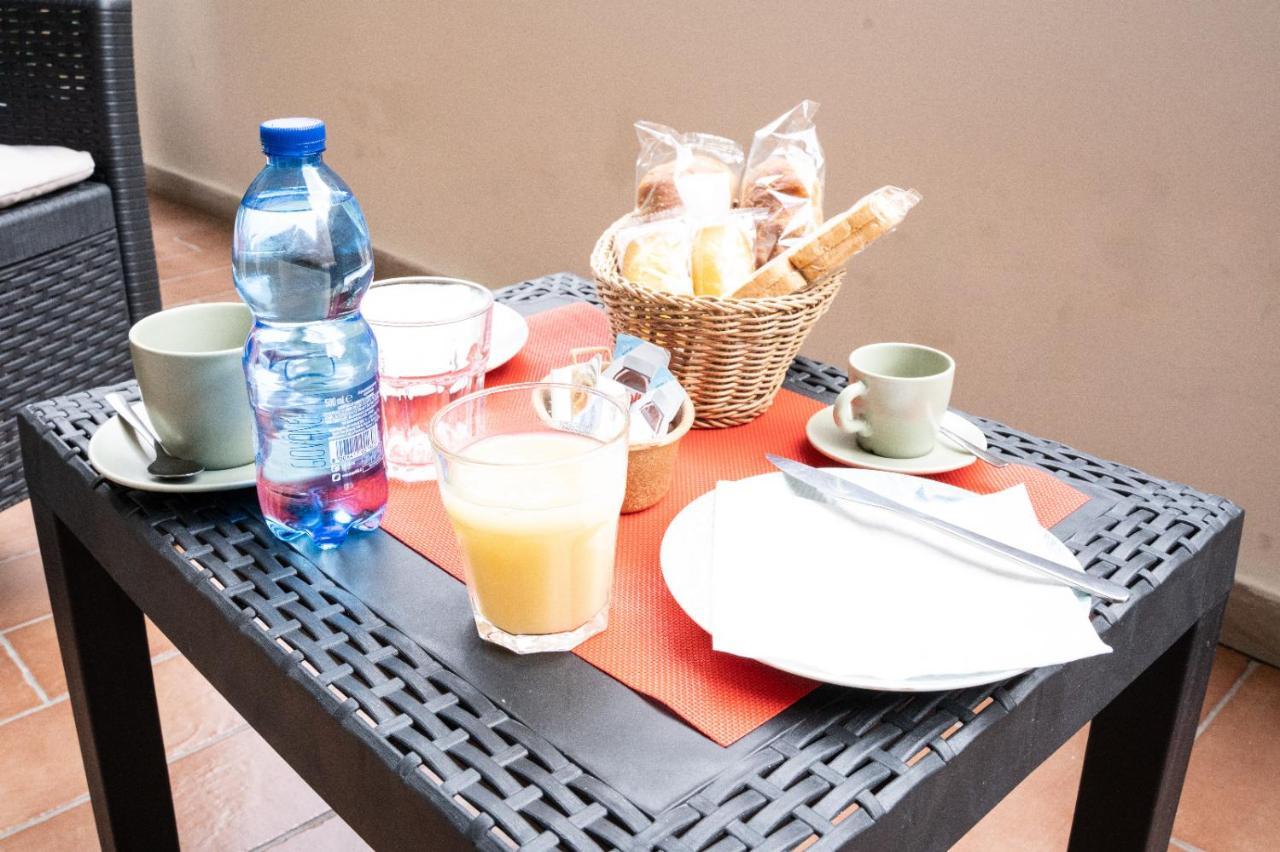 B&B Alighieri 97 Bari Dış mekan fotoğraf