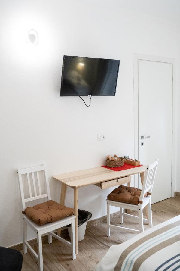 B&B Alighieri 97 Bari Dış mekan fotoğraf
